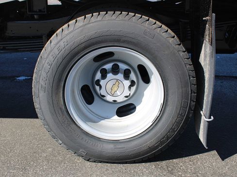 Used 2023 Chevrolet Express 3500 w/ Power Convenience Package image 36