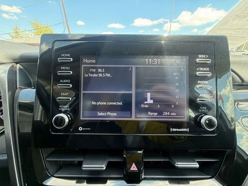 Used 2022 Toyota Camry SE FWD image 13