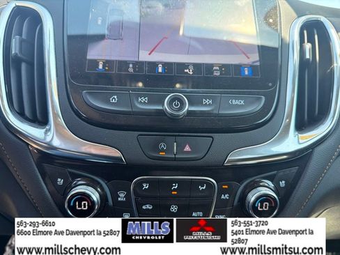 Used 2023 Chevrolet Equinox Premier AWD/4WD image 17