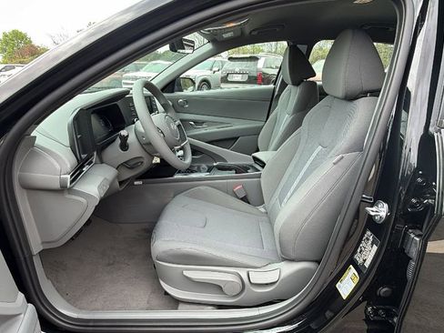 New 2026 Hyundai Elantra SE image 10