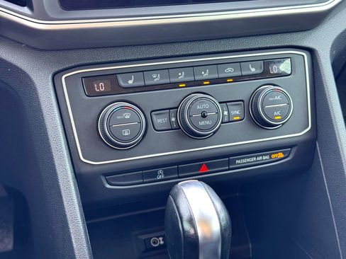 Used 2018 Volkswagen Atlas SE image 27