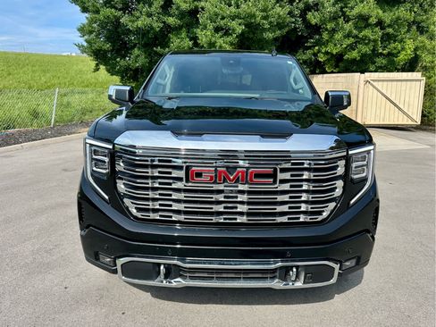 Used 2026 GMC Sierra 1500 Denali AWD/4WD image 2