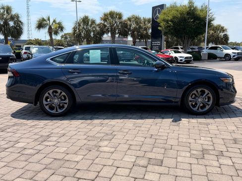 Used 2023 Honda Accord EX image 7