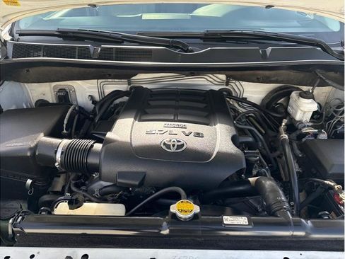 Used 2013 Toyota Tundra Platinum image 33