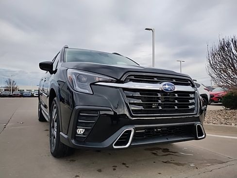 Certified 2025 Subaru Ascent Touring image 4