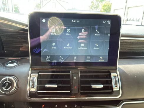 Used 2019 Lincoln Navigator Black Label w/ Cargo Package image 22