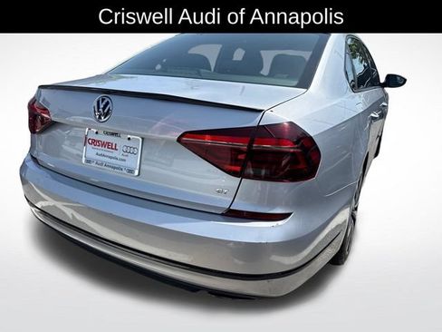 Used 2018 Volkswagen Passat 3.6 FWD image 4