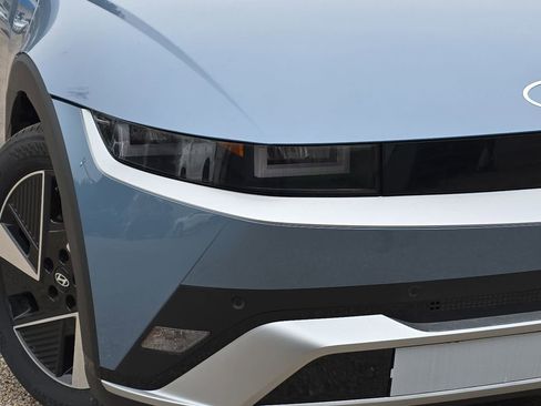 New 2026 Hyundai Ioniq 5 SE image 29