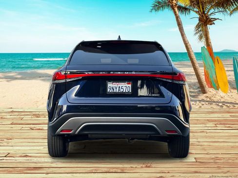 Used 2024 Lexus RX 350 Premium Plus w/ Convenience Package image 5