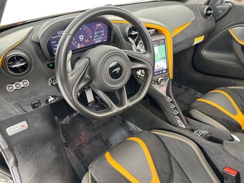 Used 2022 McLaren 720S Performance RWD image 10