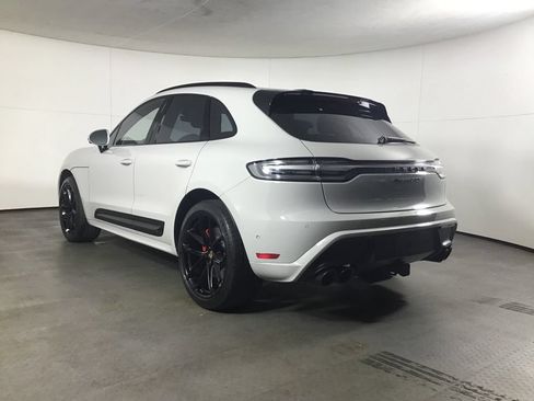 Certified 2023 Porsche Macan GTS AWD/4WD image 3