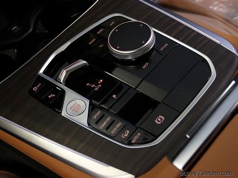 Used 2026 BMW X5 xDrive40i w/ M Sport Package image 15