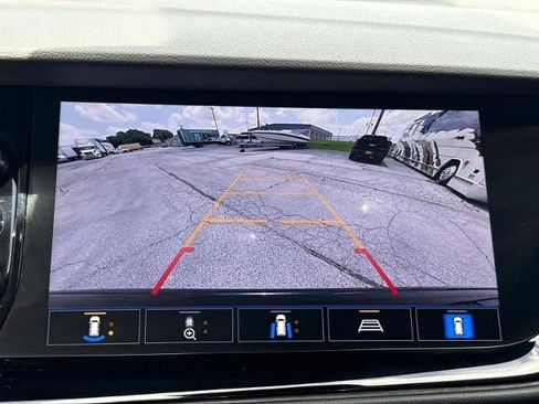 Used 2021 Buick Envision Avenir w/ Technology Package II FWD image 22