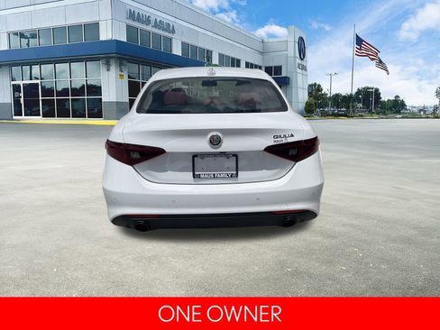 Used 2023 Alfa Romeo Giulia Sprint image 5