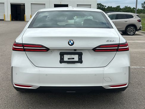 New 2026 BMW 530i w/ Premium Package RWD image 7