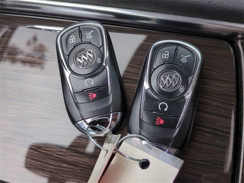 Used 2019 Buick Enclave Premium w/ Experience Buick Package image 30