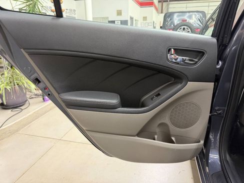 Used 2014 Kia Forte LX w/ Popular Package FWD image 12