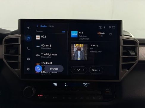 Used 2025 Toyota Tundra Limited image 17