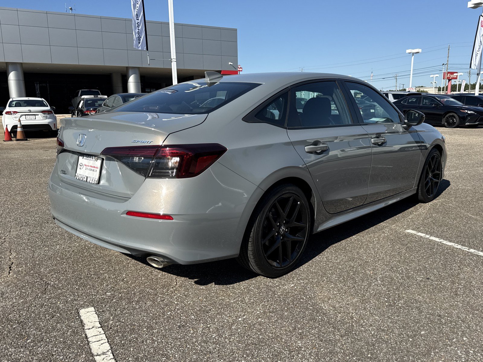 Used 2025 Honda Civic Sport image 3
