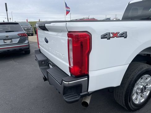 Used 2024 Ford F250 XLT image 36