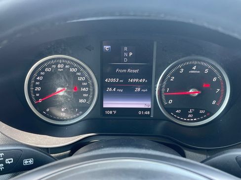 Used 2016 Mercedes-Benz GLC 300 4MATIC w/ Multimedia Package image 27