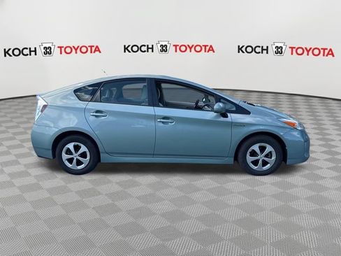Used 2015 Toyota Prius Three FWD image 9