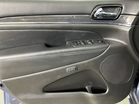 Used 2021 Jeep Grand Cherokee Overland image 11