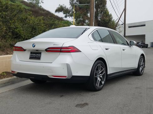 New 2026 BMW 530i image 5