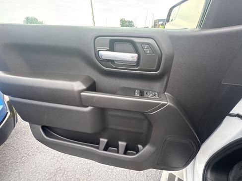 Used 2025 Chevrolet Silverado 1500 W/T RWD image 9