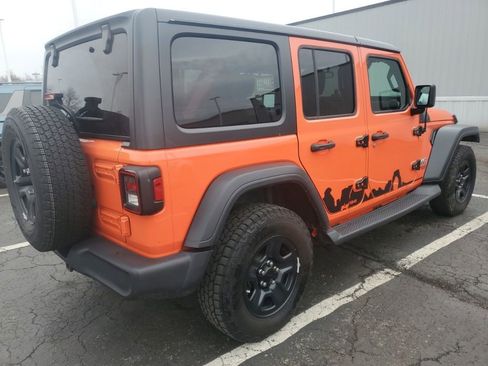 Used 2018 Jeep Wrangler Unlimited Sport image 3