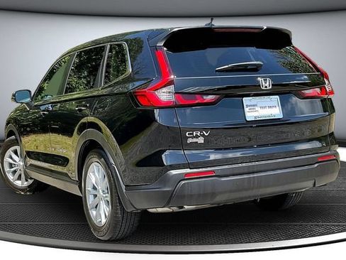 Used 2025 Honda CR-V EX image 7
