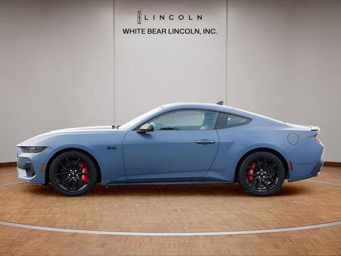 Used 2025 Ford Mustang GT Premium image 8