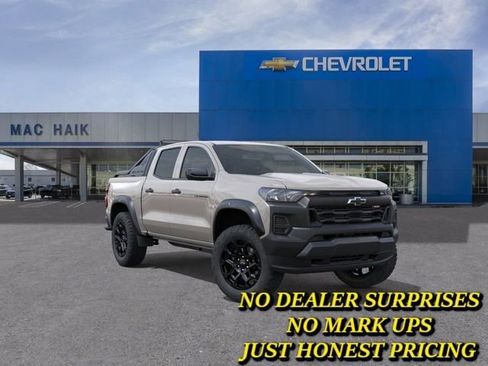 New 2026 Chevrolet Colorado Trail Boss AWD/4WD image 1