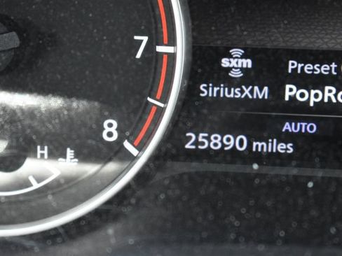 Used 2023 Nissan Rogue SV w/ SV Premium Package AWD/4WD image 16