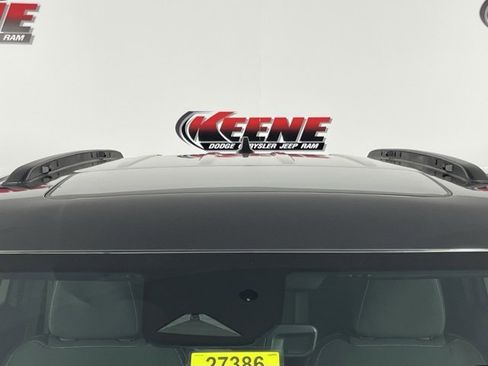 New 2025 Jeep Grand Cherokee Laredo X w/ Luxury Tech Group I image 8