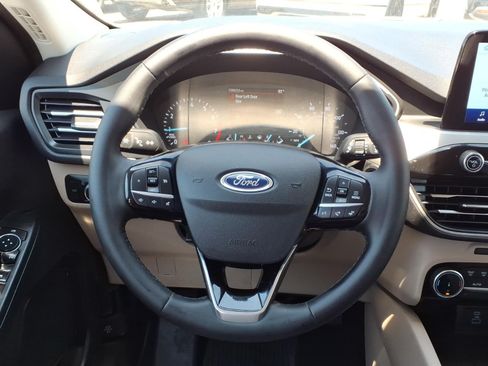 Certified 2022 Ford Escape SEL FWD image 19