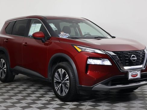 Used 2023 Nissan Rogue SV FWD image 3