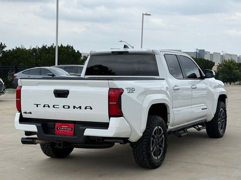 Used 2025 Toyota Tacoma TRD Sport AWD/4WD image 6