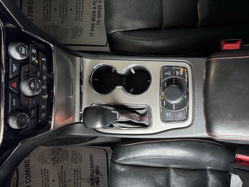 Used 2019 Jeep Grand Cherokee Trailhawk w/ Trailhawk Luxury Group image 38