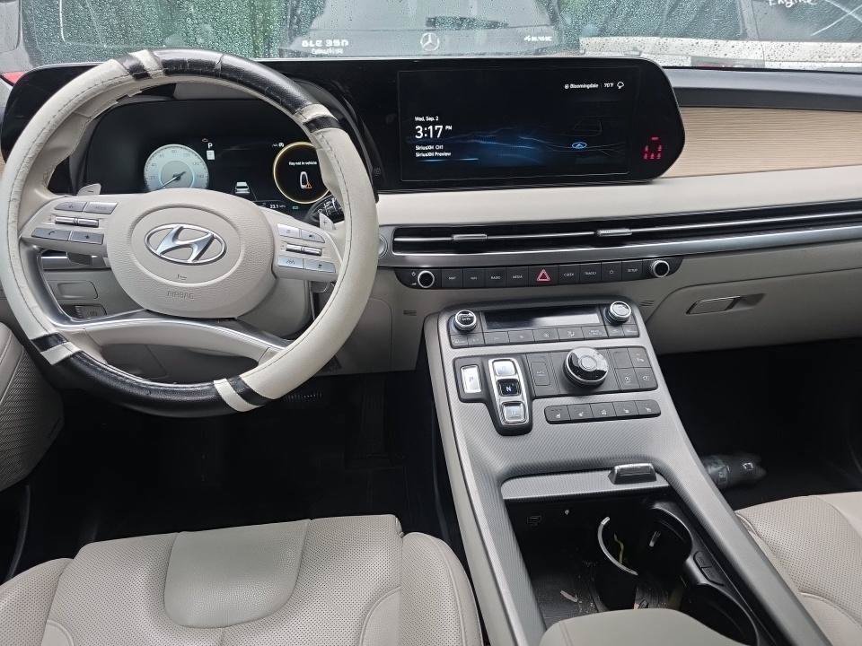 Used 2023 Hyundai Palisade Limited FWD image 5
