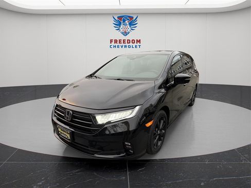 Used 2023 Honda Odyssey Sport image 1