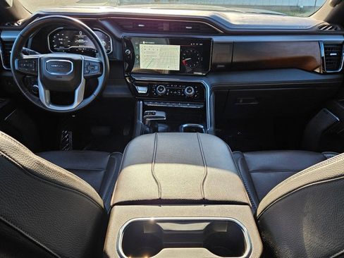 Used 2023 GMC Sierra 1500 Denali RWD image 17