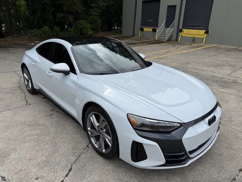 Used 2023 Audi e-tron GT Premium Plus AWD/4WD image 10