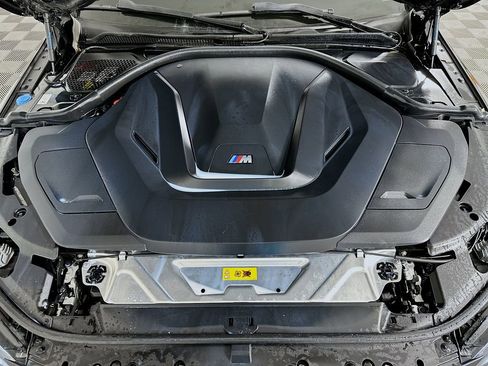 Certified 2023 BMW i4 M50 image 31