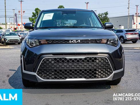 Used 2025 Kia Soul LX w/ LX Technology Package FWD image 9