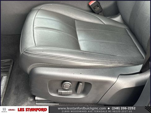 Used 2025 Land Rover Range Rover Evoque S AWD/4WD image 18