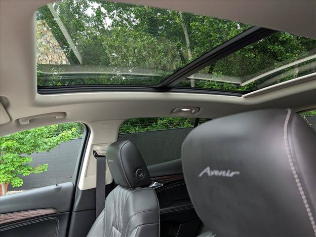 Used 2023 Buick Envision Avenir AWD/4WD image 30