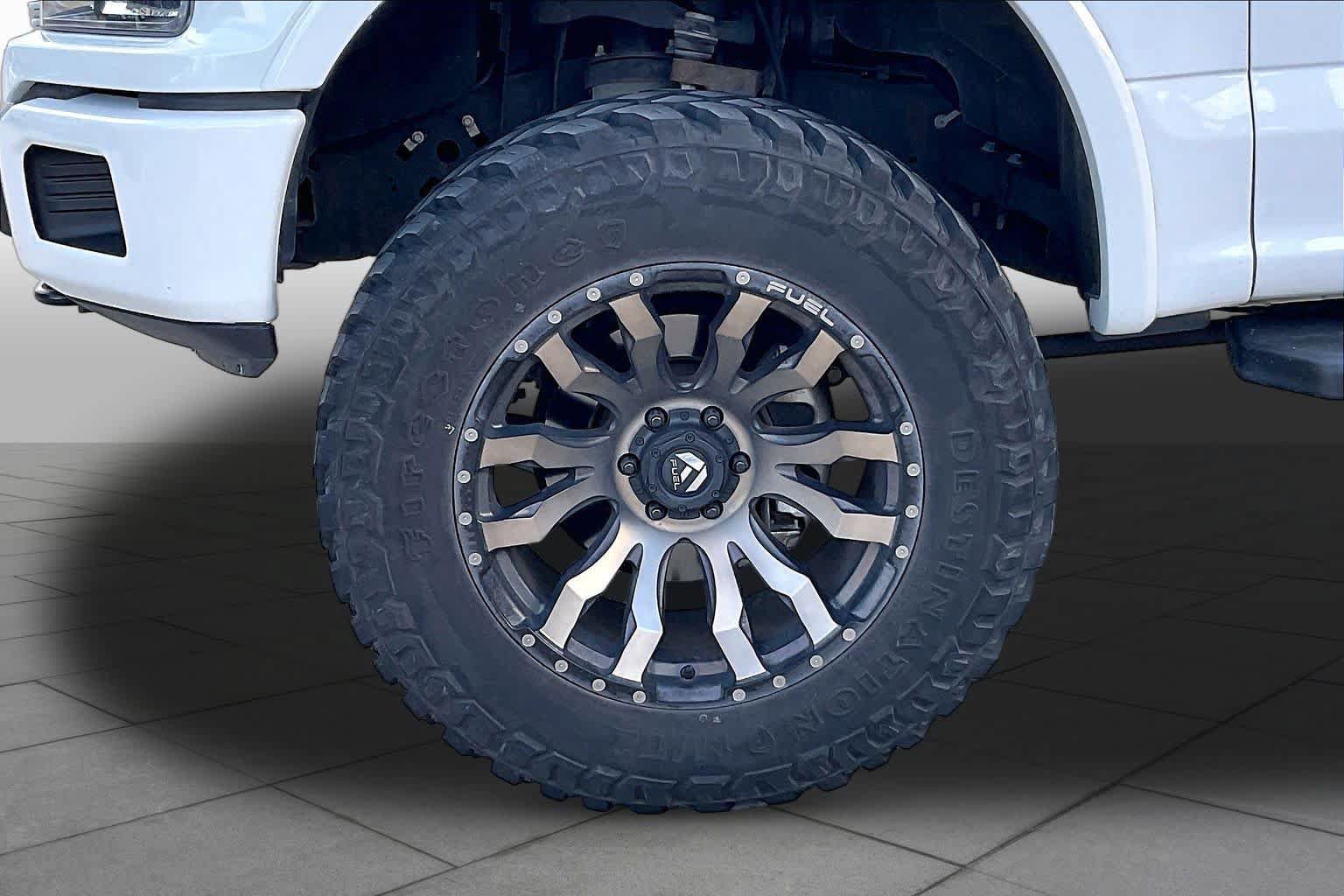Used 2019 Ford F150 Lariat AWD/4WD image 11