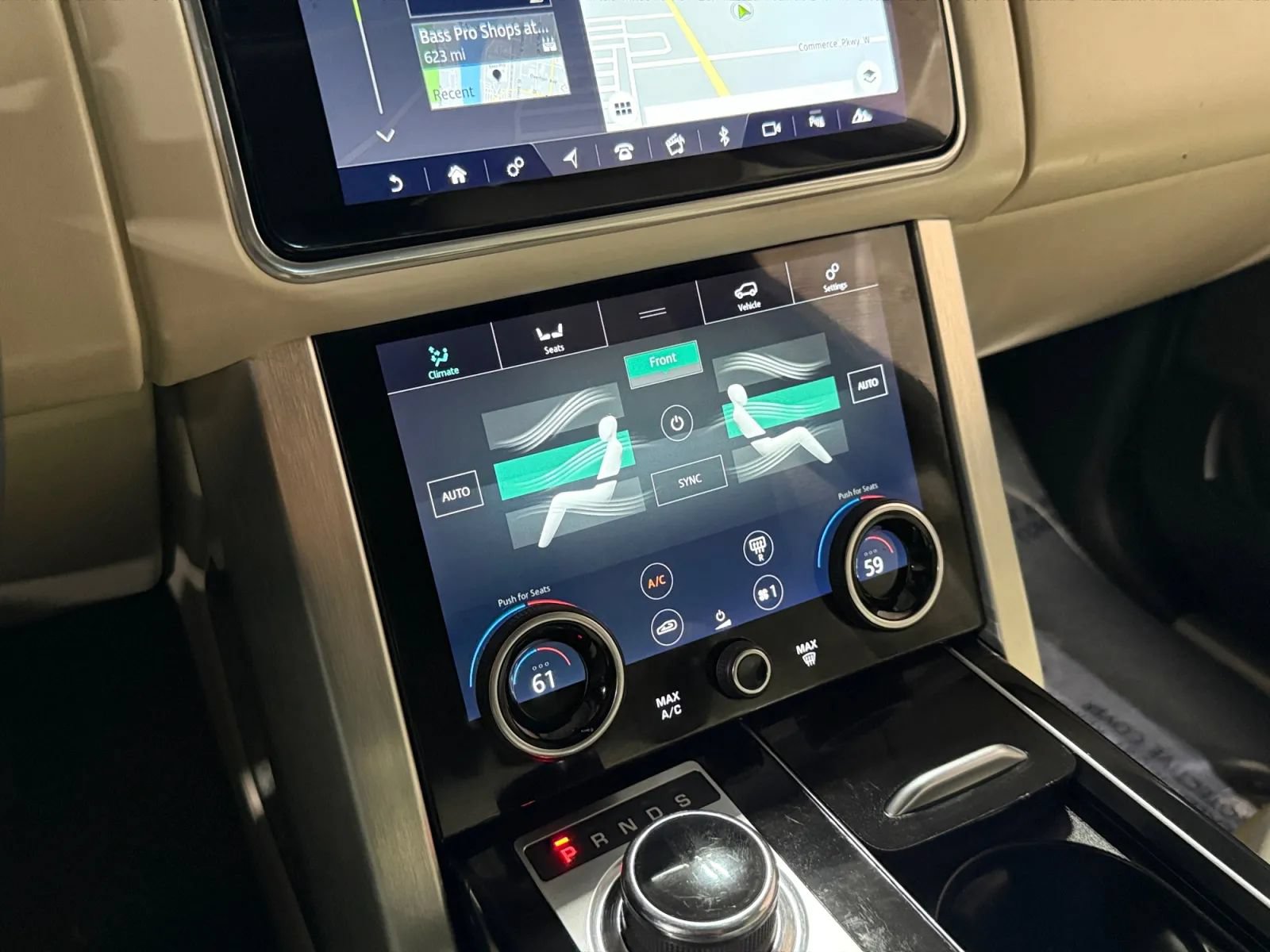 Used 2019 Land Rover Range Rover HSE AWD/4WD image 33