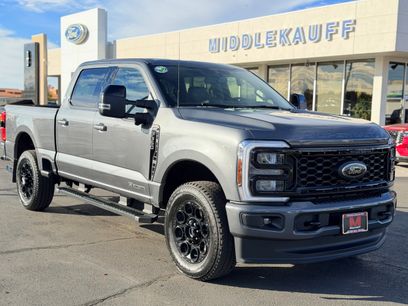 New 2026 Ford F350 Lariat w/ Black Appearance Package